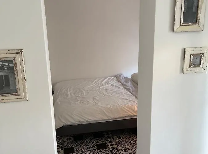 شقة Kleines, Gemuetliches Haus In بون